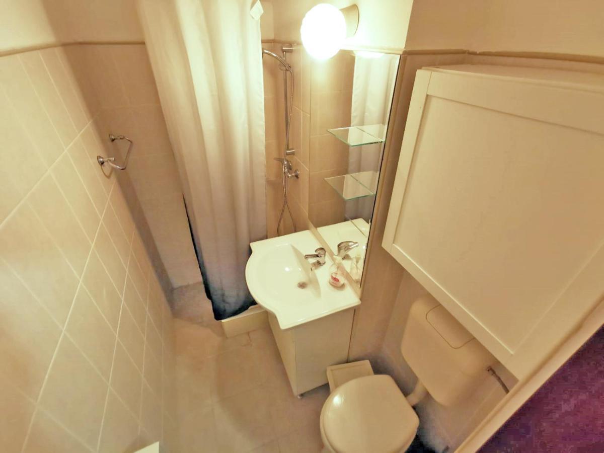 Cozy Studio Athenee Bucareste Exterior foto